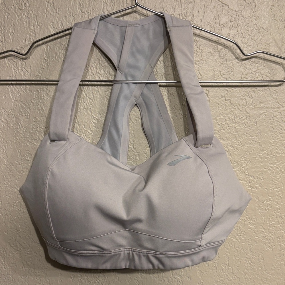 Brooks Juno light gray sports bra 32C Women's